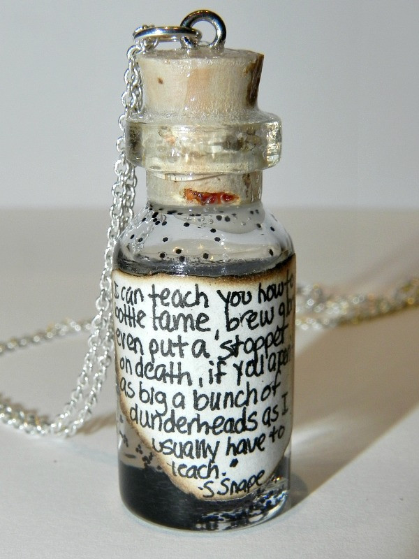 professor_s_magic_wand_necklaces_6.jpg