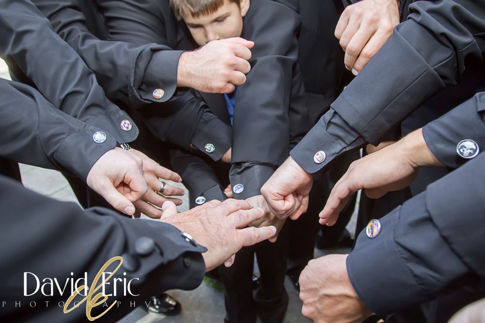 music_bands_the_clash_logo_cuff_links_men_weddings_groomsmen_grooms_dads_gifts_cufflinks_2.jpg