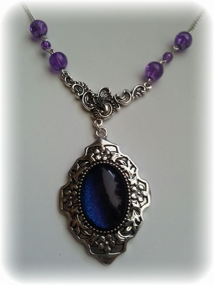 necklace_cabochon_purple_crackle_beads_necklaces_2.jpg