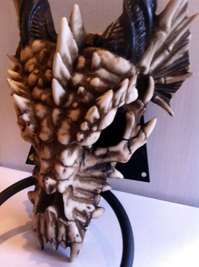 dragon_skull_door_knocker_outdoor_decor_4.jpg
