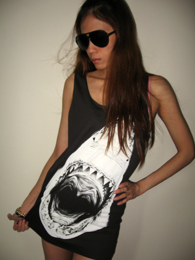 shark_the_largest_fish_in_the_world_punk_rock_pop_tank_top_m_t_shirts_3.jpg