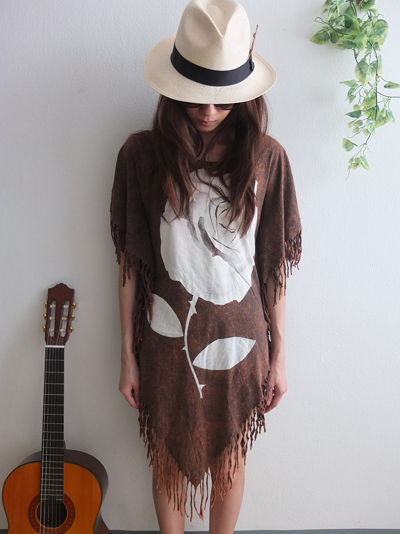 roses_hippie_batwing_tussle_fringes_stone_wash_poncho_dress_style_dresses_8.jpg