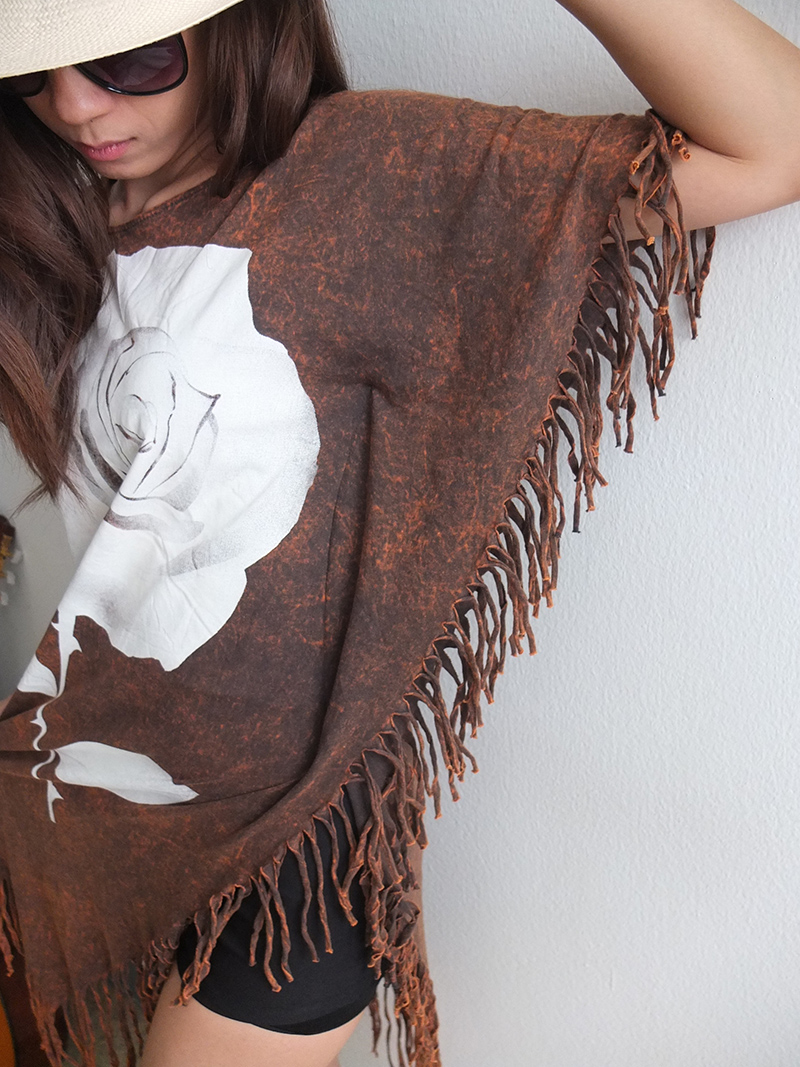 roses_hippie_batwing_tussle_fringes_stone_wash_poncho_dress_style_dresses_8.jpg