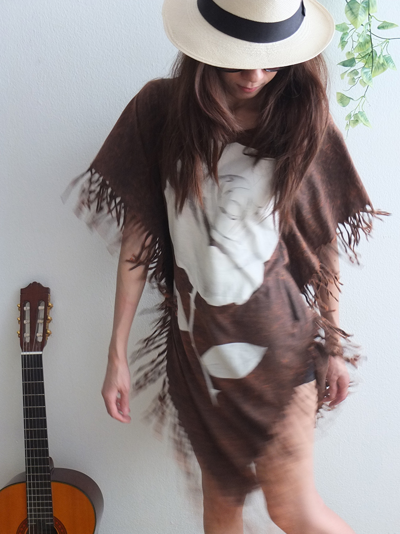 roses_hippie_batwing_tussle_fringes_stone_wash_poncho_dress_style_dresses_8.jpg