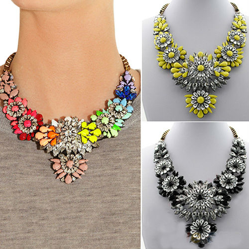 hot_selling_mixed_style_chain_crystal_flower_bib_big_statement_necklace_trendy_black_color_necklaces_3.jpg
