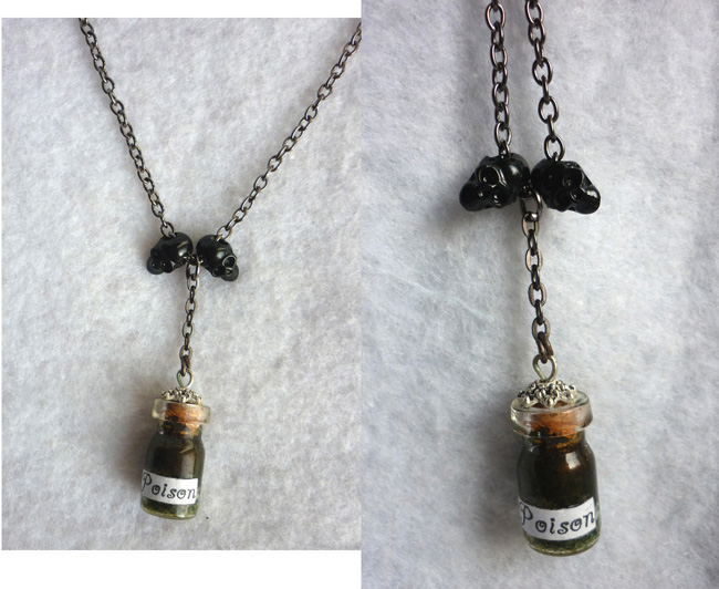 poison_long_necklace_gothic_macabre_skull_wicca_witch_wiccan_esoteric_vial_necklaces_5.jpg
