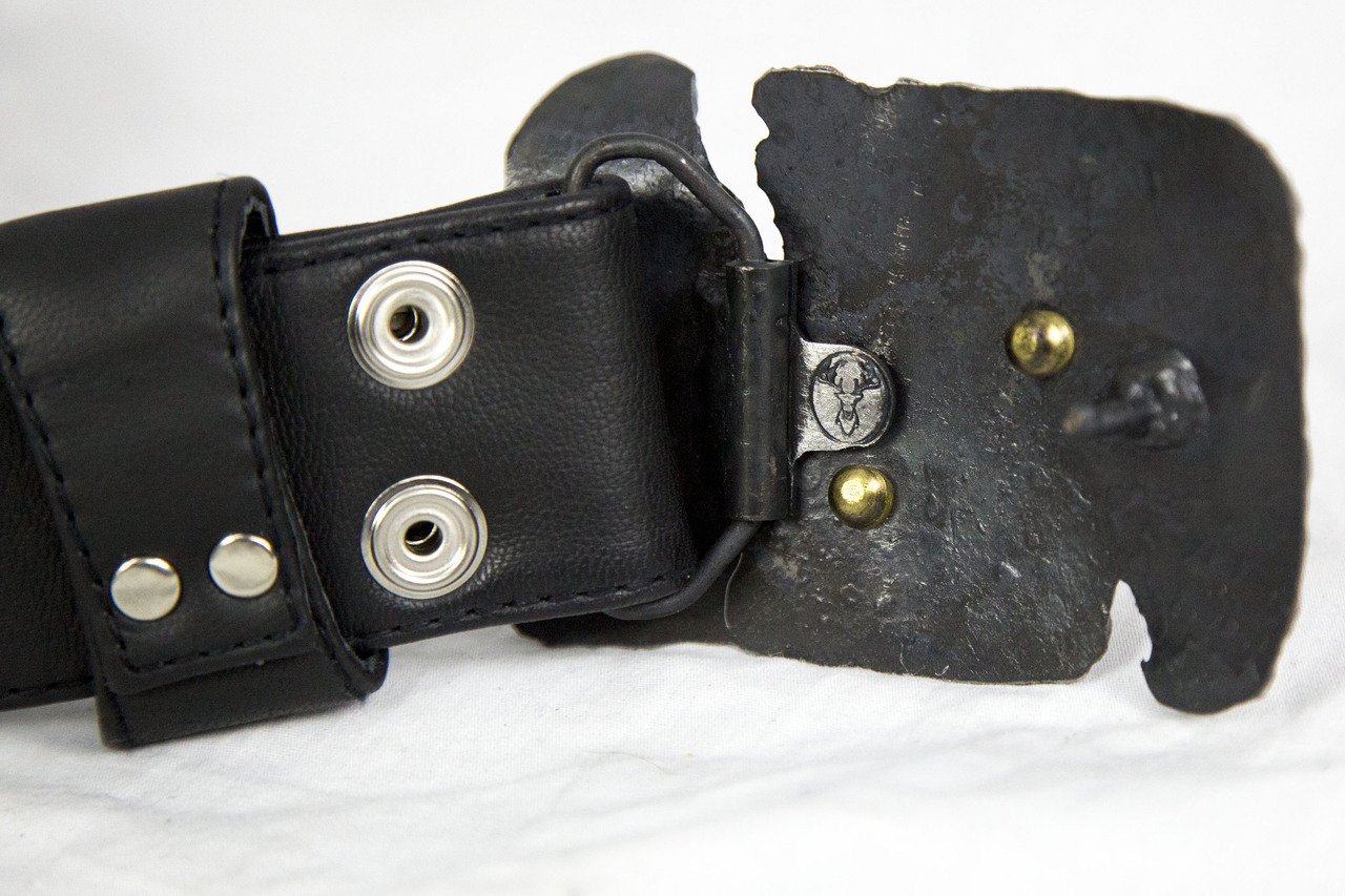 ripped_iron_crater_belt_buckle_belts_and_buckles_3.jpg