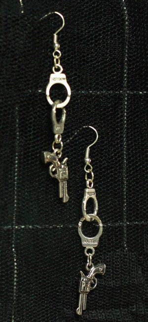 pistol_freedom_handcuff_earrings_belts_and_buckles_2.jpg