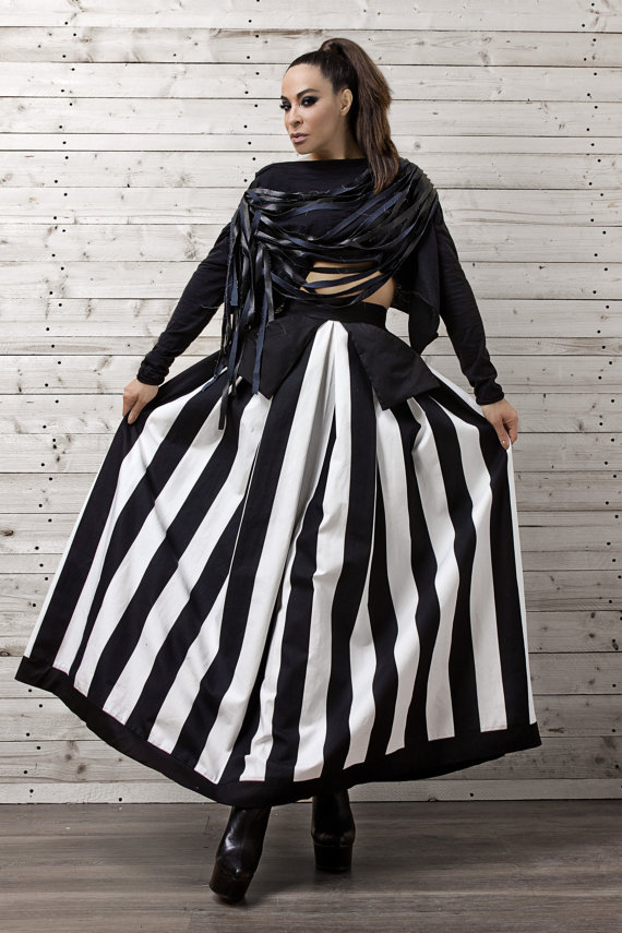 a_line_striped_maxi_skirt_monochrome_maxi_skirt_oversize_long_skirt_skirts_5.jpg