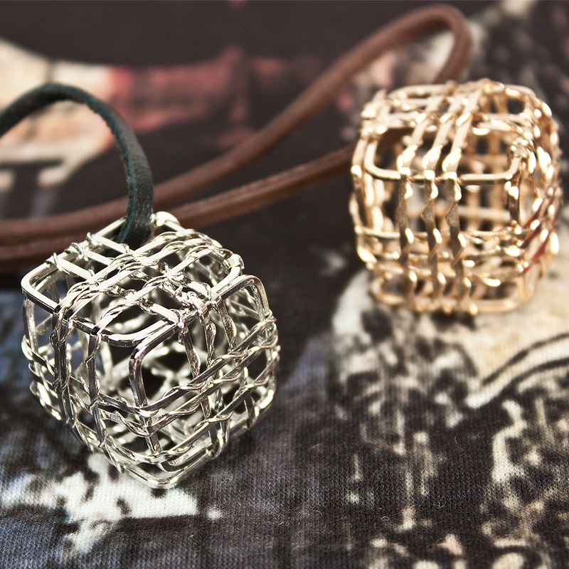 cube_necklace_40_gold__necklaces_3.jpg