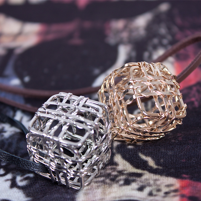 cube_necklace_40_gold__necklaces_3.jpg