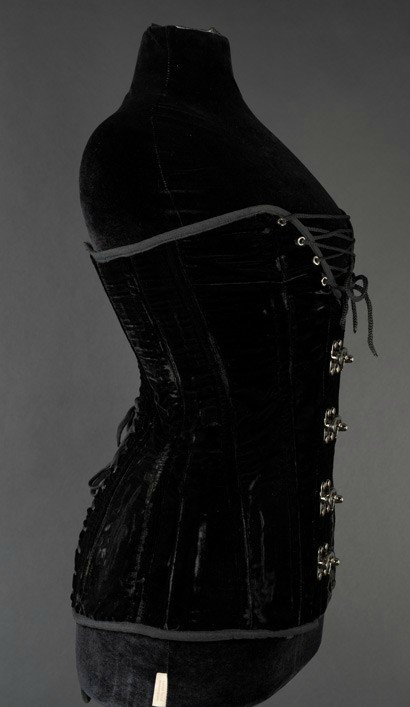 steel_boned_longline_cleavage_velvet_overbust_corset_bustiers_and_corsets_3.jpg