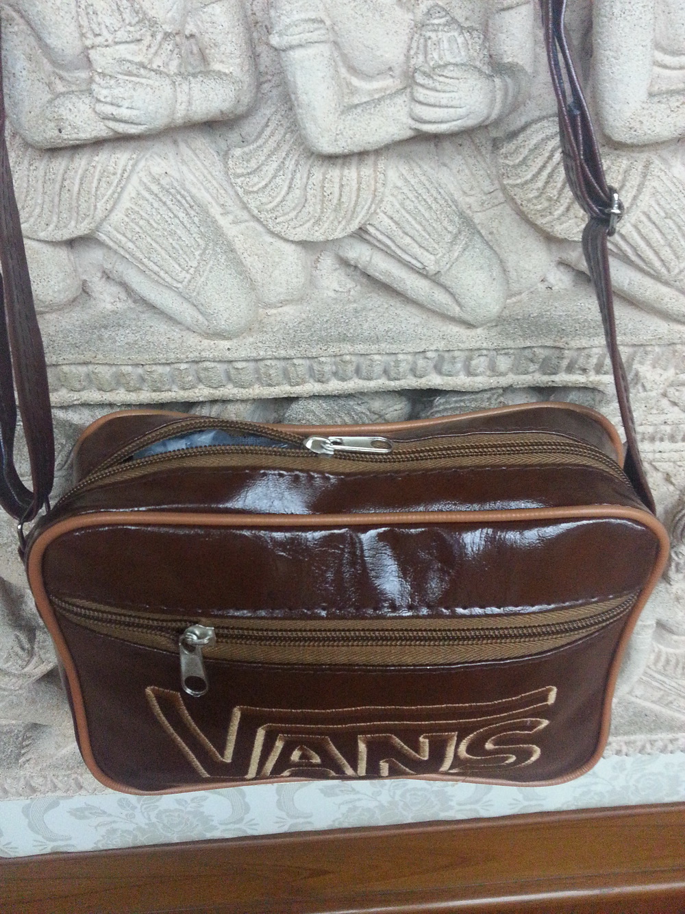 vans_shoulder_messenger_bag_light_brown_leatherette_cross_body_hobo_tote_bags_and_backpacks_6.jpg