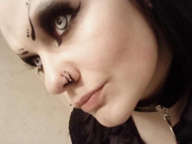 manson_halloween_contact_lenses_costumes_and_masks_7.jpg
