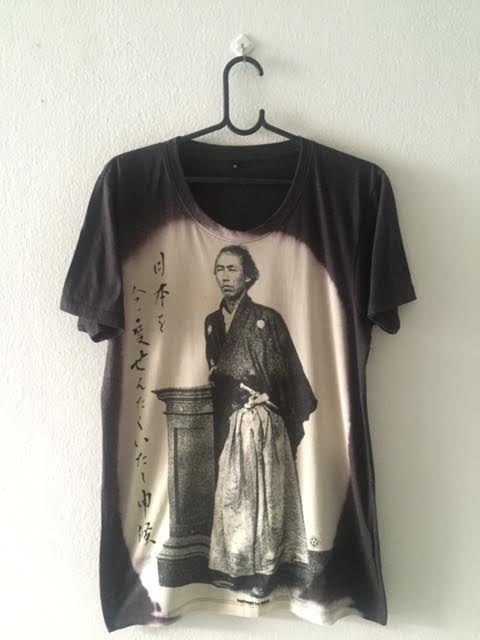 samurai_flighting_pop_rock_fashion_t_shirt_m_t_shirts_2.jpg
