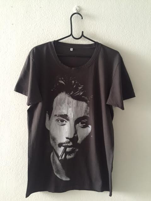 johnny_depp_pop_fashion_t_shirt_m_t_shirts_2.jpg