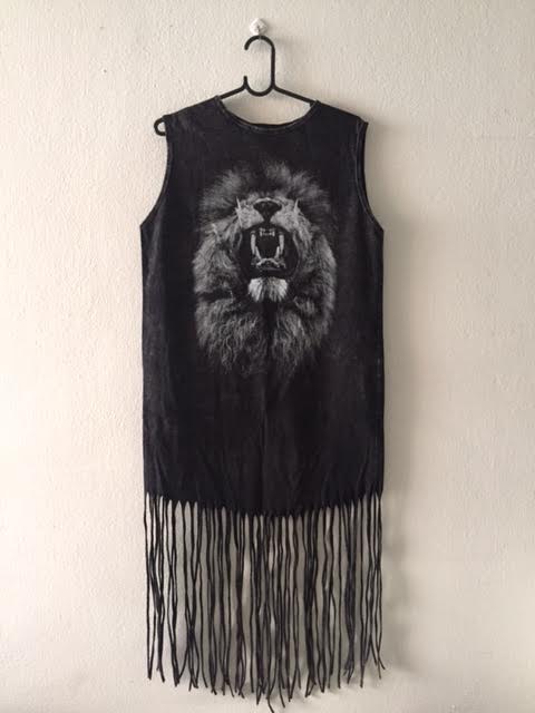 lion_animal_punk_hippie_batwing_tussle_fringes_stone_wash_poncho_dress_dresses_5.jpg