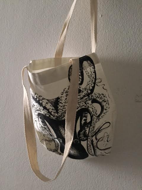 octopus_animal_beach_summer_canvas_tote_bag_purses_and_handbags_5.jpg