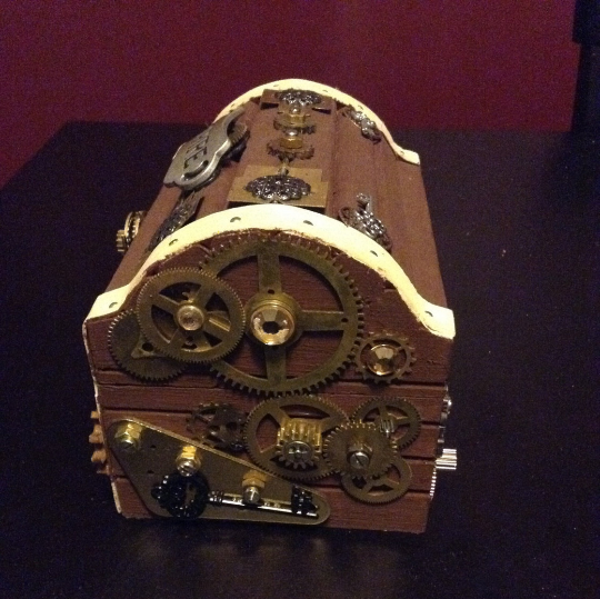 steam_punk_treasure_chest_original_art_6.png