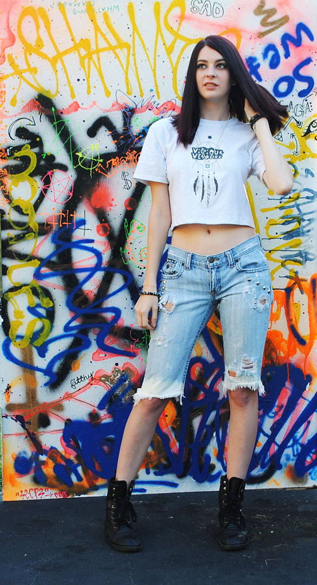bleached_cut_off_jeans_pants_and_jeans_6.jpg
