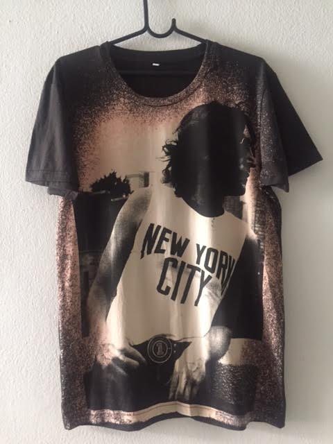 john_lennon_fashion_pop_rock_t_shirt_m_standard_tops_3.jpg