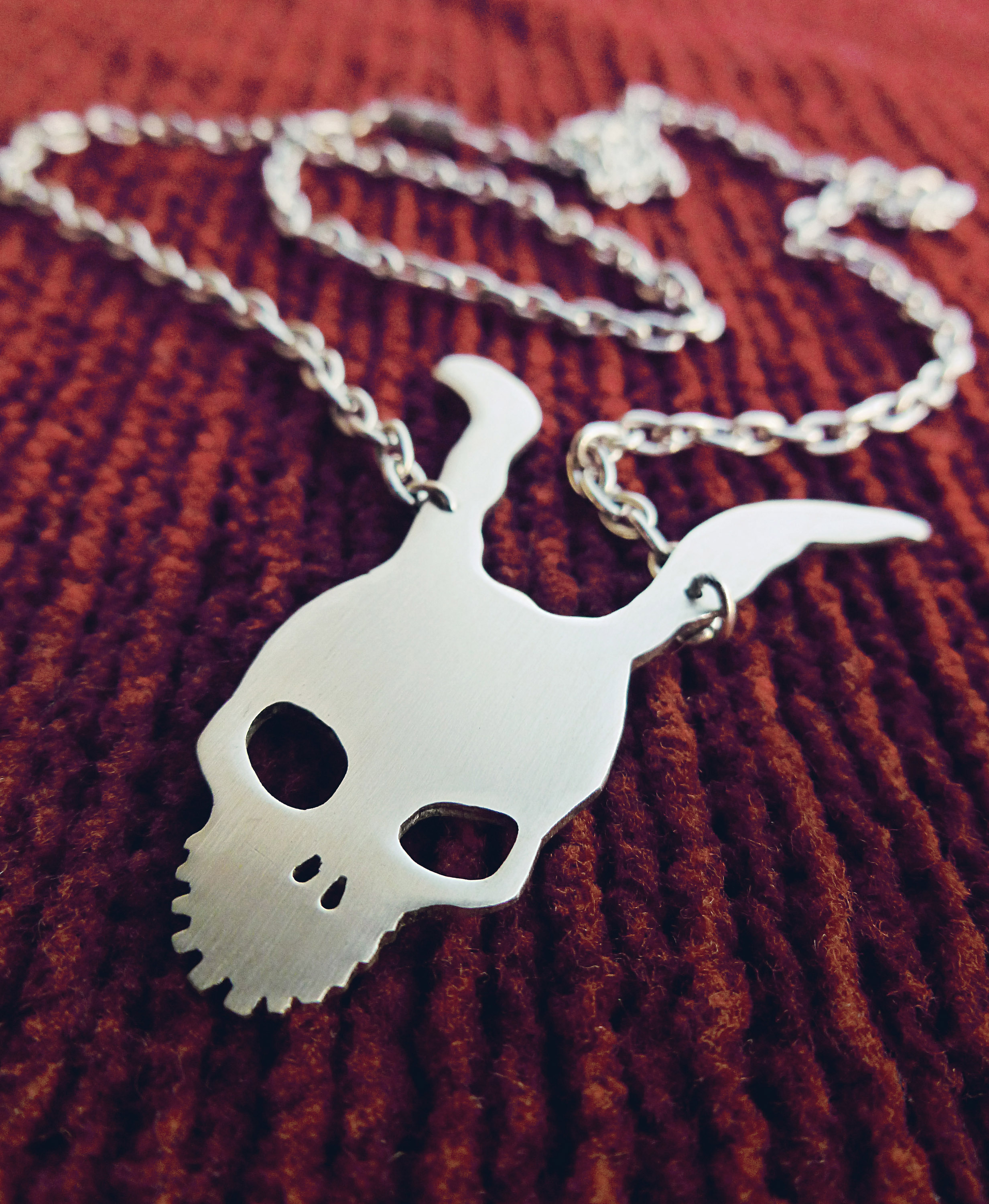 donnie_darko_frank_necklace_necklaces_2.jpg