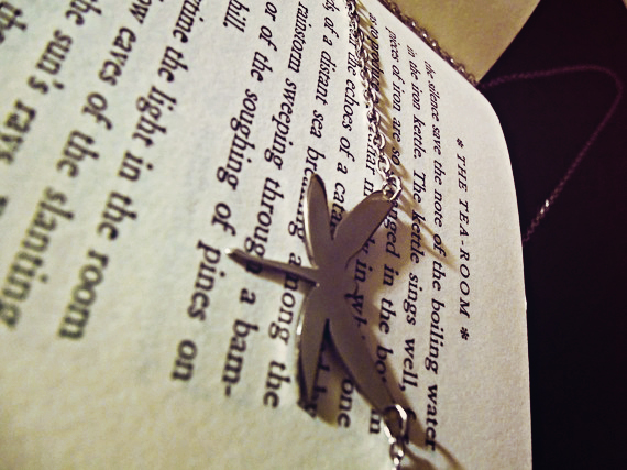 dragonfly_necklace_silhoutte_anisoptera_necklaces_6.jpg