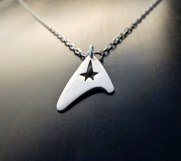 star_trek_pendant_necklace_sterling_silver_necklaces_5.jpg