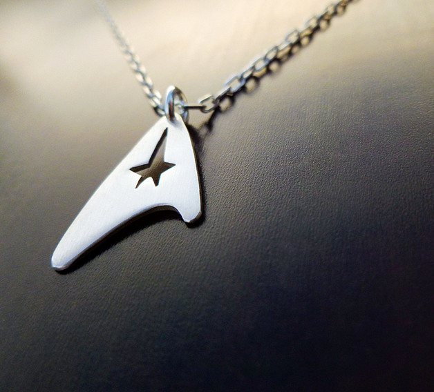star_trek_pendant_necklace_sterling_silver_necklaces_5.jpg