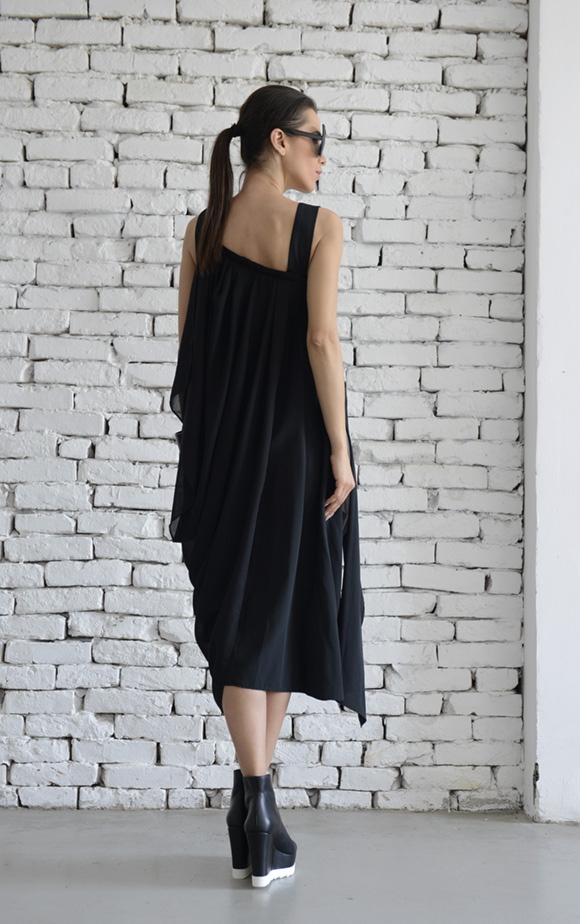 black_white_dress_maxi_dress_kaftan_draped_black_white_dress_dresses_6.jpg