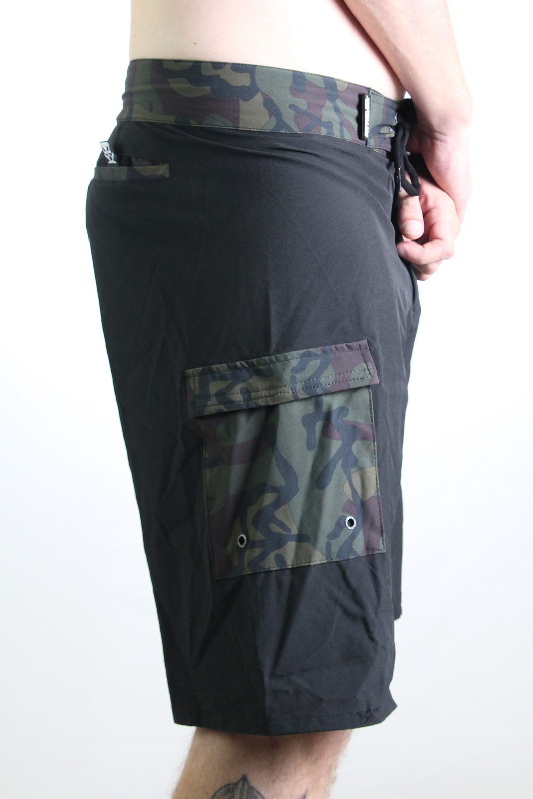 rebelsmarket_mens_explosive_pin_up_board_shorts_shorts_and_capris_2.jpg