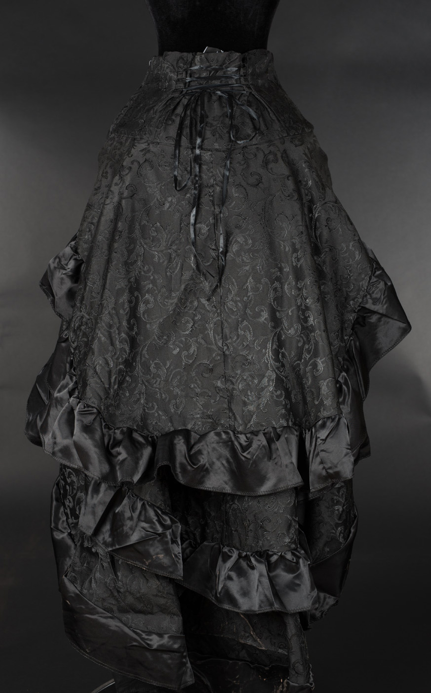 rebelsmarket_black_brocade_adjustable_long_bustle_3_layer_ruffle_victorian_goth_skirt__skirts_2.jpg