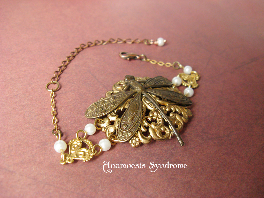 neo_victorian_bracelet_pearls_dragonfly_bracelets_3.jpg