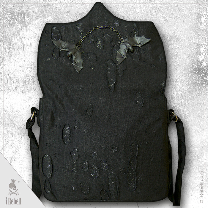 rebelsmarket_vlad_big_black_gothic_style_shoulder_bag_purses_and_handbags_5.jpg
