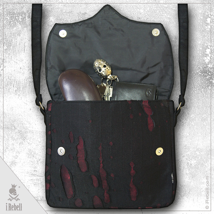 rebelsmarket_vlad_big_red_gothic_style_shoulder_bag_purses_and_handbags_5.jpg