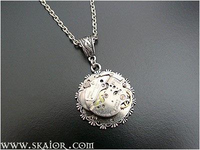 steampunk_necklace_gothic_victorian_jewelry_necklaces_3.jpg