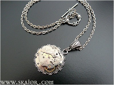 steampunk_necklace_gothic_victorian_jewelry_necklaces_2.jpg