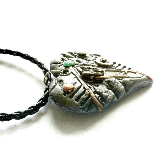 mended_heart_necklace_zipper_green_crystal_necklaces_5.jpg