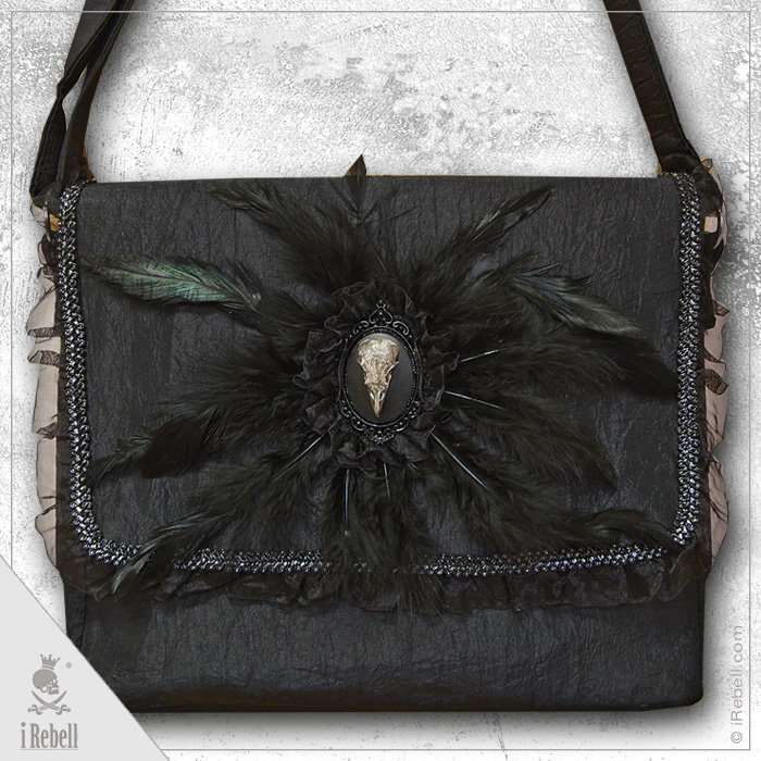 rebelsmarket_raven_gothic_fantasy_style_shoulder_bag_with_beautiful_feathers_and_raven_purses_and_handbags_6.jpg