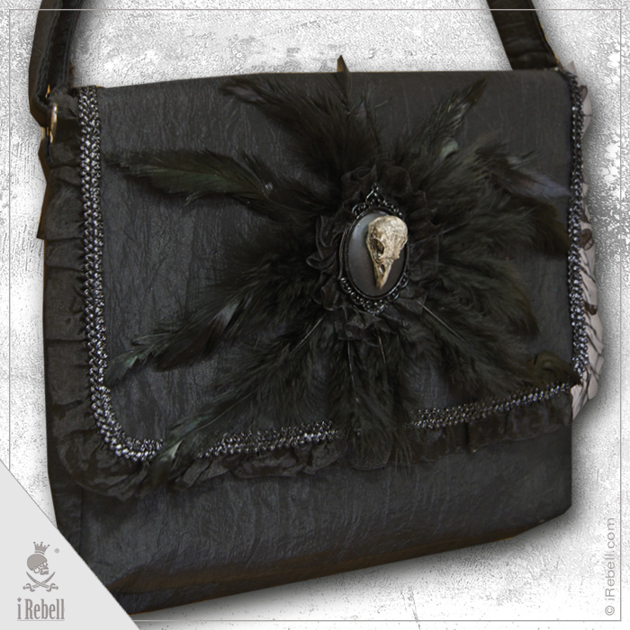 rebelsmarket_raven_gothic_fantasy_style_shoulder_bag_with_beautiful_feathers_and_raven_purses_and_handbags_4.jpg