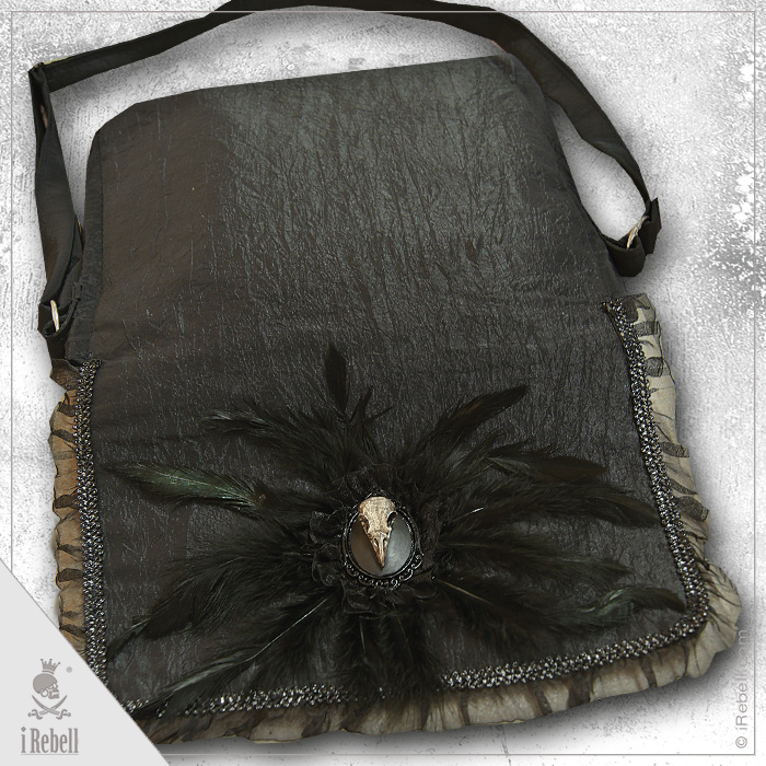rebelsmarket_raven_gothic_fantasy_style_shoulder_bag_with_beautiful_feathers_and_raven_purses_and_handbags_2.jpg