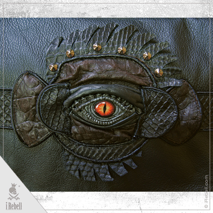 rebelsmarket_dragon_eye_fantasy_style_shoulder_bag_with_dragon_eye_and_scales_purses_and_handbags_3.jpg