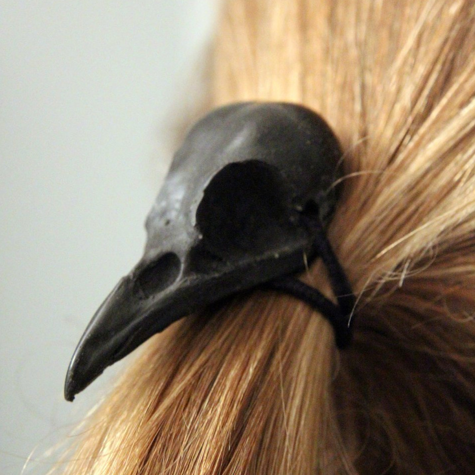 rebelsmarket_raven_skull_hair_tail_holder_hair_accessories_5.jpg