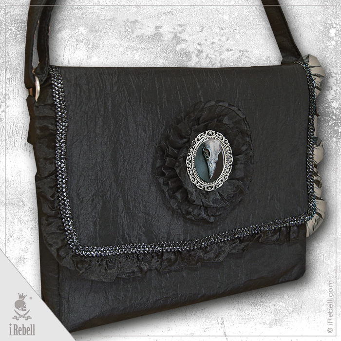 rebelsmarket_dark_raven_gothic_fantasy_style_shoulder_bag_with_raven_cameo_purses_and_handbags_5.jpg
