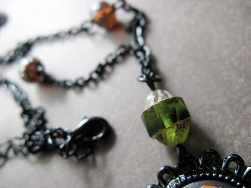 skeleton_zombie_necklace_necklaces_3.jpg