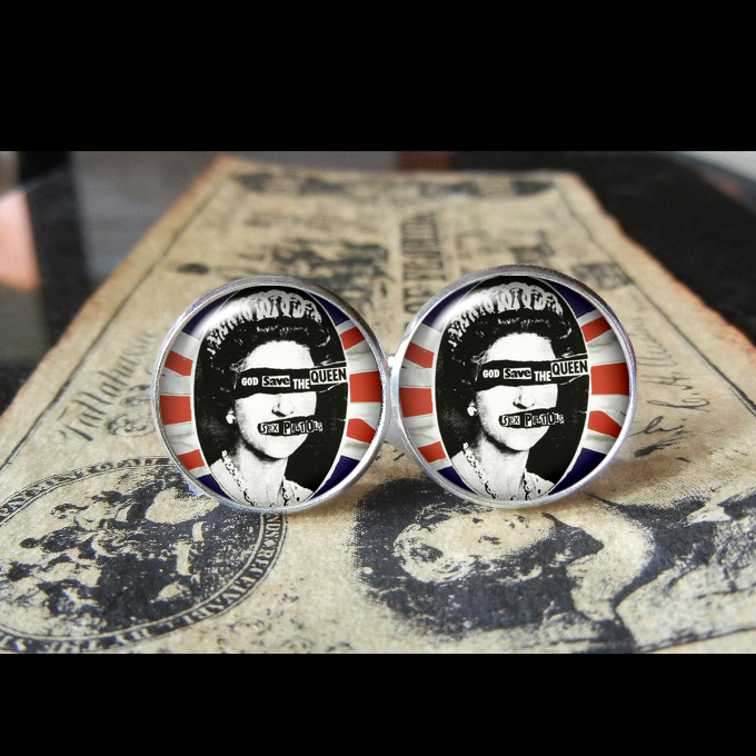 god_save_the_queen_pistols_logo_cuff_links_men_wedding_cufflinks_5.jpg