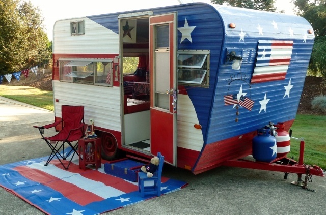 Patriotic Camping