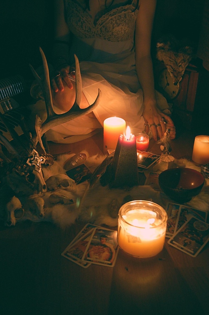 Modern Witchcraft Aestheic