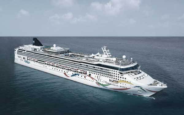10 Alternative Vacation Ideas for Your Inner Goth: Haunted Cruise on Norwegian Dawn