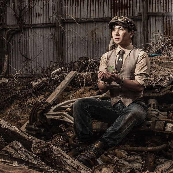 Alston Stephanus -Steampunk Fashion, Accessories and Attitude!